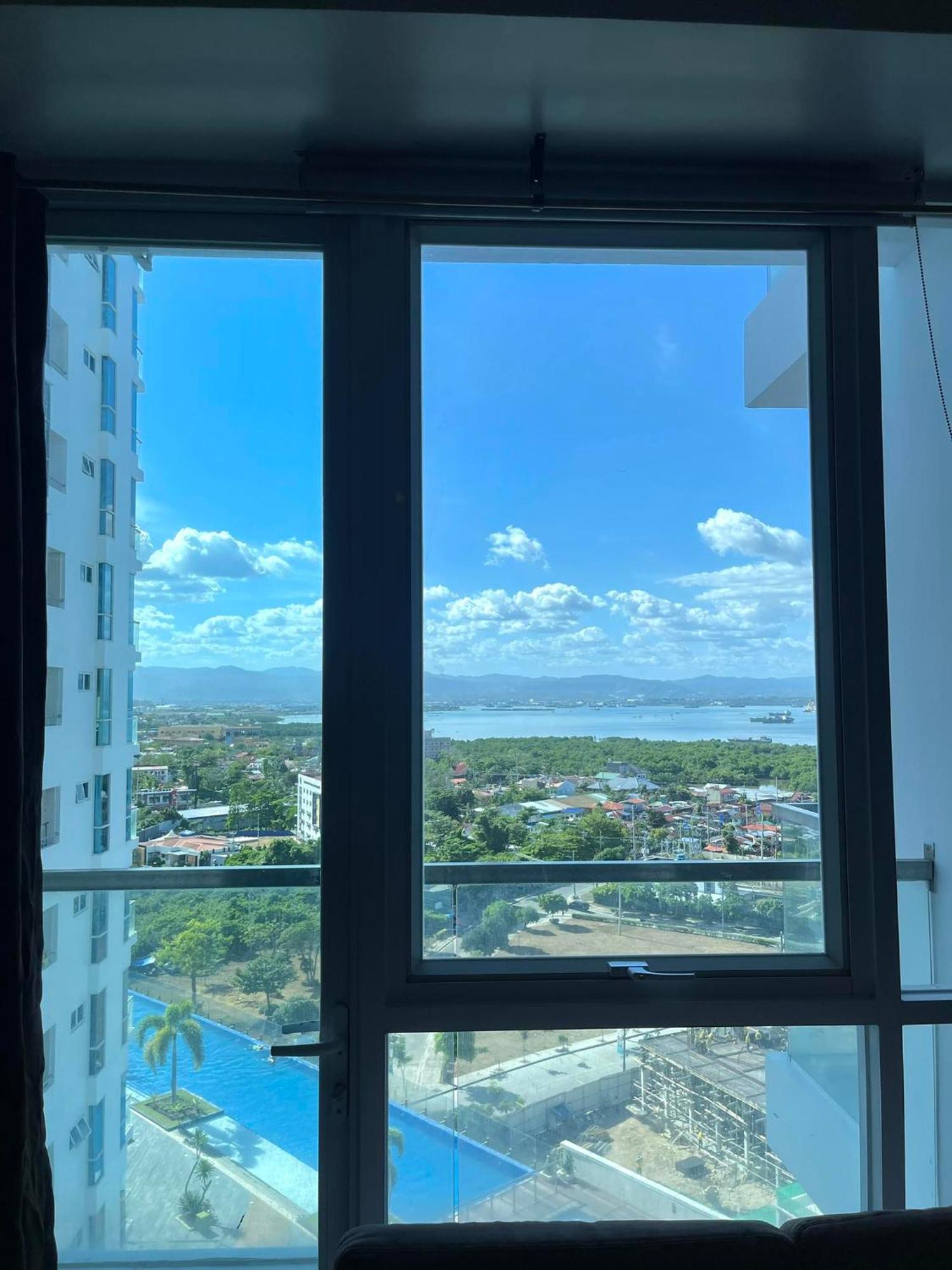 Mactan Newtown Condo With Pool Access Đảo Mactan Ngoại thất bức ảnh